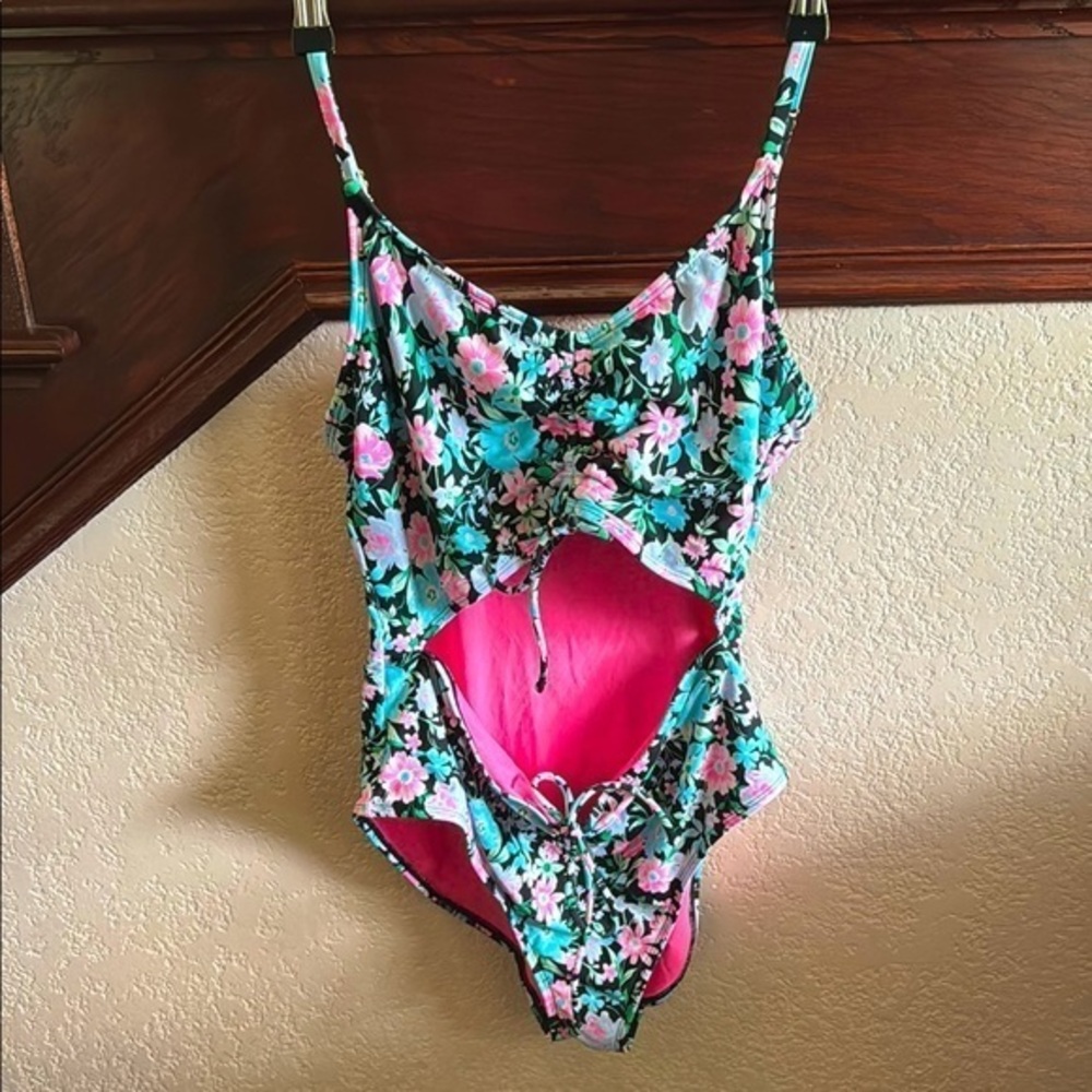 Celebrity Pink Floral One-Piece Swimsuit in Black, Pink, Teal